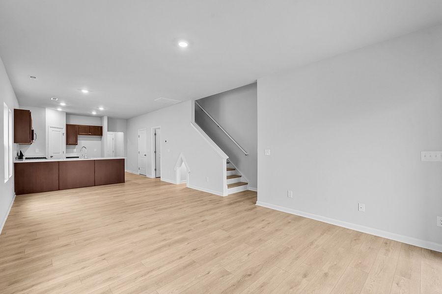 Spacious, unfurnished interior of a new home in Hanes Lake, Winston-Salem (Image 19).