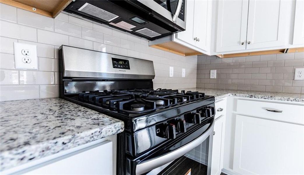 Furnished interior view inside a new home in Summerfield Place, Carrollton (Image 10).