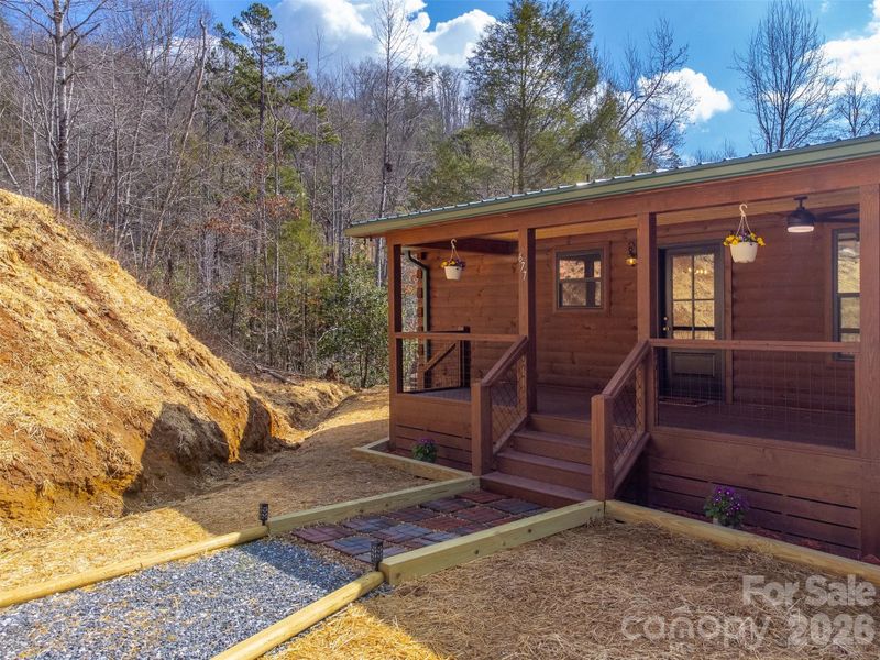 Exterior details and patio area of a home in , Whittier (Image 18).