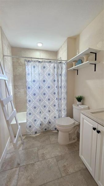 Furnished interior view inside a new home in , Bowie (Image 6).