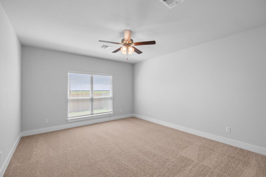 Spacious, unfurnished interior of a new home in Hartrick Ranch, Temple (Image 8).
