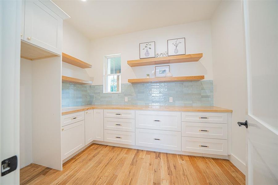 Furnished interior view inside a new home in , Leesburg (Image 11). Furnished interior view inside a new home in , Leesburg (Image 11).