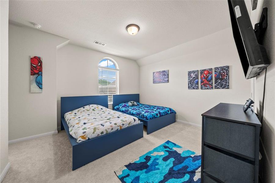 Furnished interior view inside a new home in Willow Grove, Melissa (Image 24).