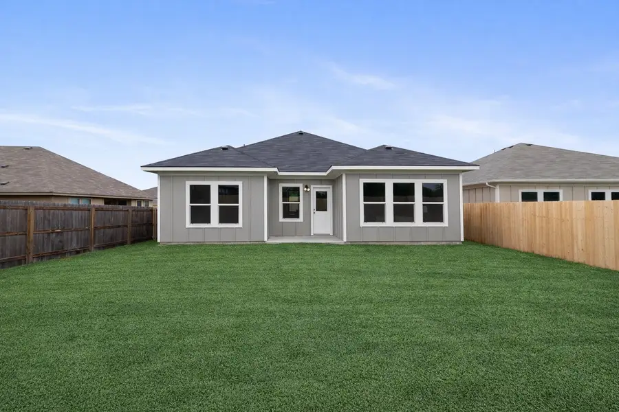 Representative exterior details of a home built from the Frio by Omega Builders in Hillside Village, Temple (Image 3).