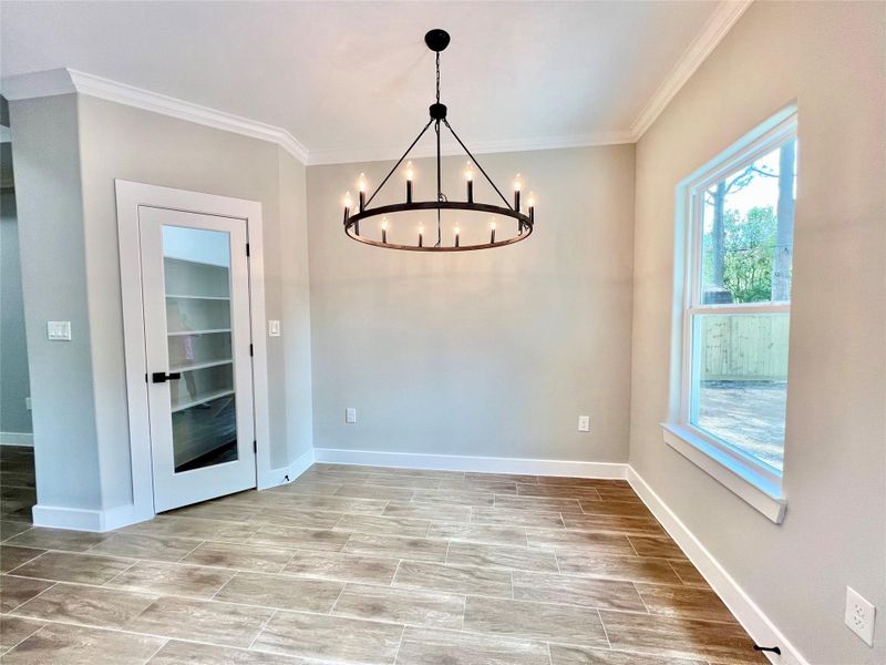 Spacious, unfurnished interior of a new home in , Santa Fe (Image 36).