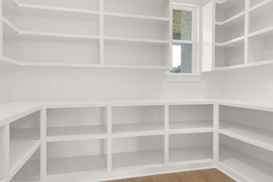 Spacious, unfurnished interior of a new home in , Tyler (Image 28).