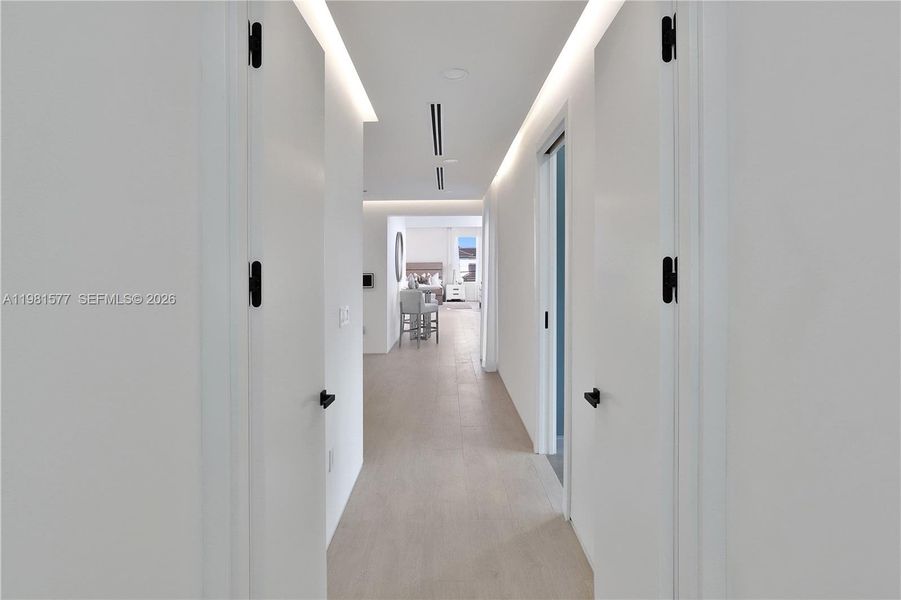 Spacious, unfurnished interior of a new home in , Davie (Image 25).