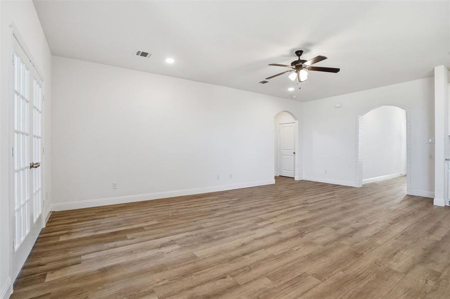 Spacious, unfurnished interior of a new home in Wildcat Ridge, Godley (Image 27). Spacious, unfurnished interior of a new home in Wildcat Ridge, Godley (Image 27).