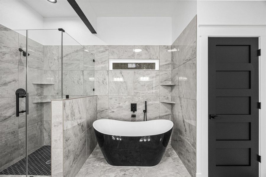 Furnished interior view inside a new home in , Conroe (Image 5).