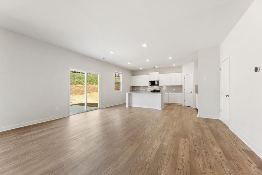 Spacious, unfurnished interior of a new home in Reserve at Gum Springs, Jefferson (Image 22).