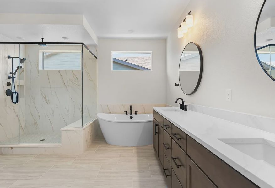 Homesite 3712 Primary Bath - 11 of 19