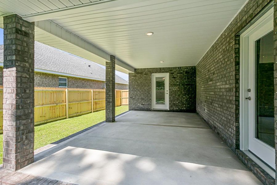 Representative exterior details of a home built from the The Ruby by Herbst Homes in Buckeyes Landing, Navarre (Image 35).