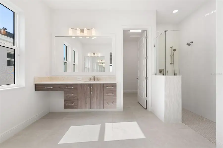 Furnished interior view inside a new home in , Sarasota (Image 15).