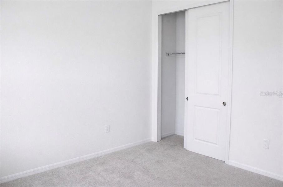 Spacious, unfurnished interior of a new home in , Clermont (Image 22).