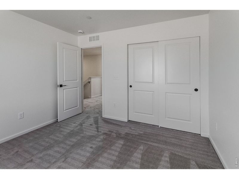 Spacious, unfurnished interior of a new home in , Timnath (Image 26).