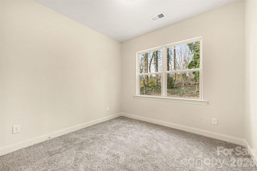 Spacious, unfurnished interior of a new home in , Newton (Image 25).