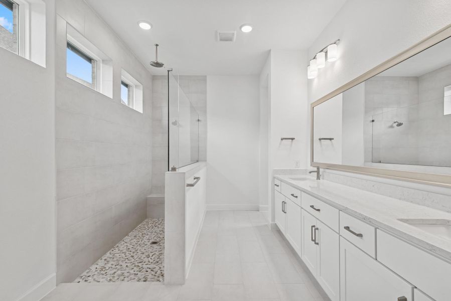 Furnished interior view inside a new home in Jordan Ranch 70' Homesites, Fulshear (Image 14).