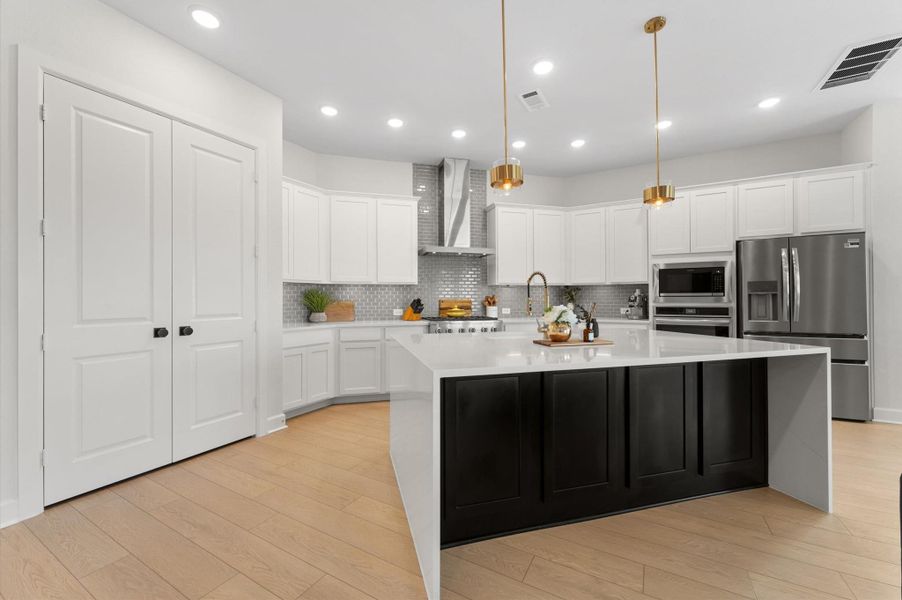 Furnished interior view inside a new home in , Tomball (Image 26).