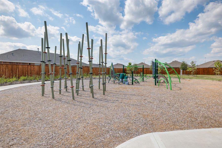 Community amenities in Tavola: Cottage Collection, New Caney (Image 32).