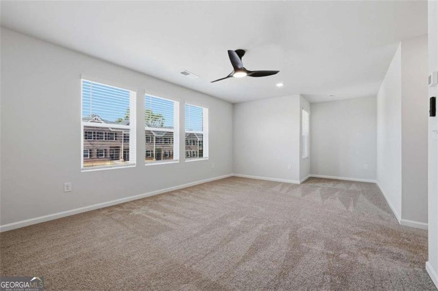 Spacious, unfurnished interior of a new home in Parkway James, Snellville (Image 23). Spacious, unfurnished interior of a new home in Parkway James, Snellville (Image 23).