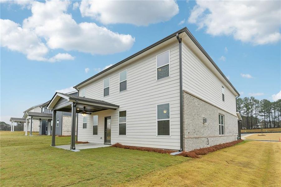 Exterior details and patio area of a home in Hamilton Lakes, Lawrenceville (Image 20). Exterior details and patio area of a home in Hamilton Lakes, Lawrenceville (Image 20).