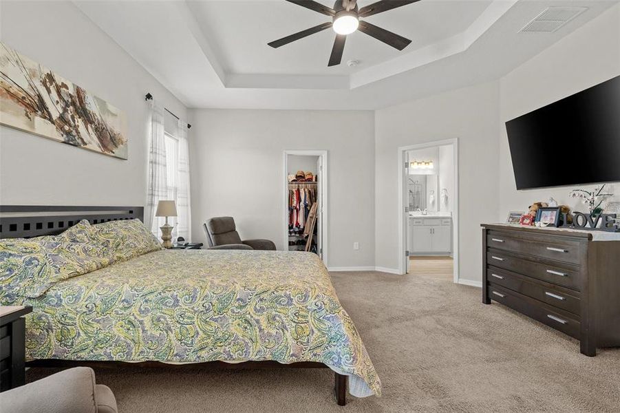 Furnished interior view inside a new home in , Davenport (Image 13).
