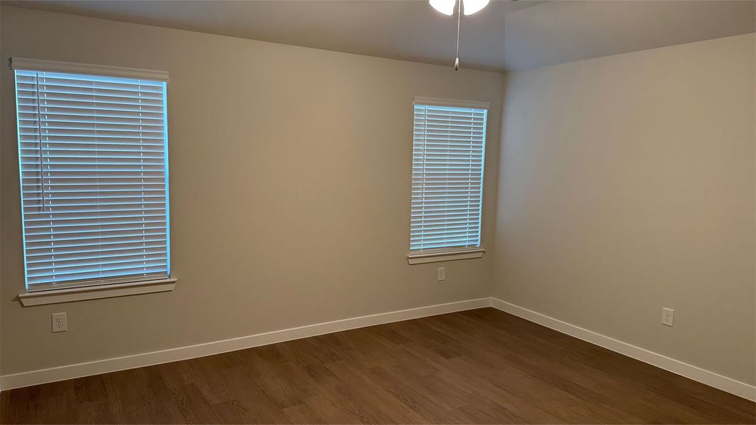Spacious, unfurnished interior of a new home in London Towne, Corpus Christi (Image 20).