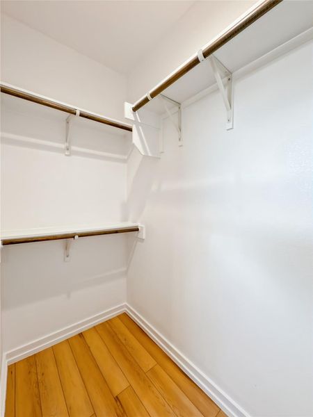 Spacious, unfurnished interior of a new home in , Austin (Image 13).