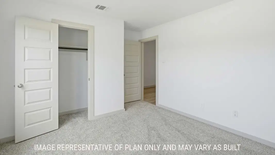 Representative unfurnished interior of a home built from the Texas Cali by D.R. Horton in Woodland Park, Beaumont (Image 26).