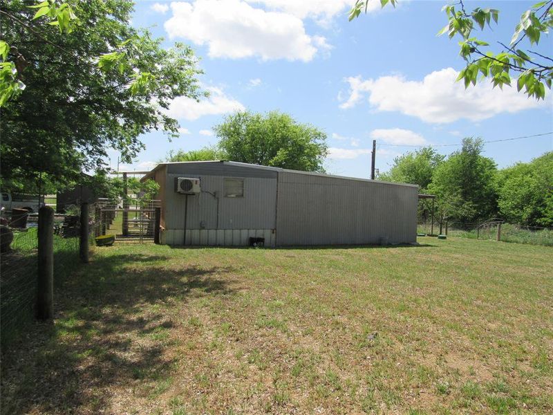 Exterior details and patio area of a home in , Cresson (Image 13).