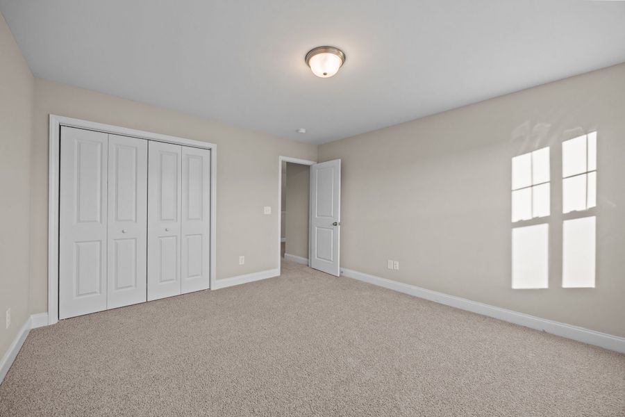 Spacious, unfurnished interior of a new home in Arbor Hills South II, Greenville (Image 36).