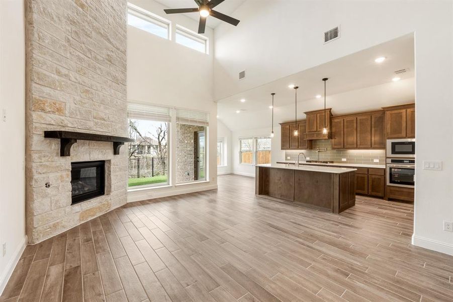 Furnished interior view inside a new home in Sonoma Verde, Rockwall (Image 8).