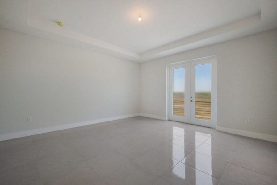 Spacious, unfurnished interior of a new home in Aqua, Bradenton (Image 17).