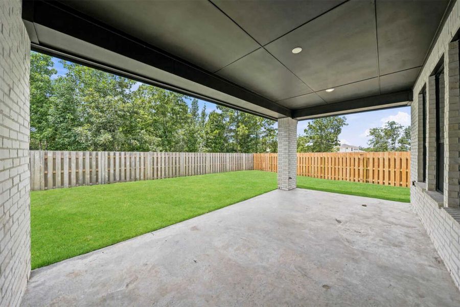 Exterior details and patio area of a home in COLTON, Todd Mission (Image 2).