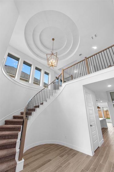 Spacious, unfurnished interior of a new home in Candela, Richmond (Image 10).