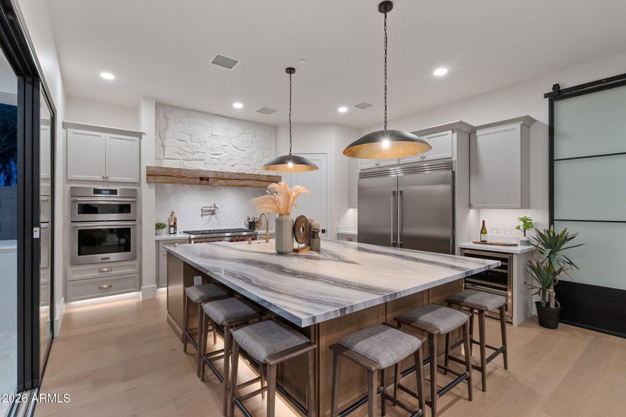 30-web-or-mls-A7406144