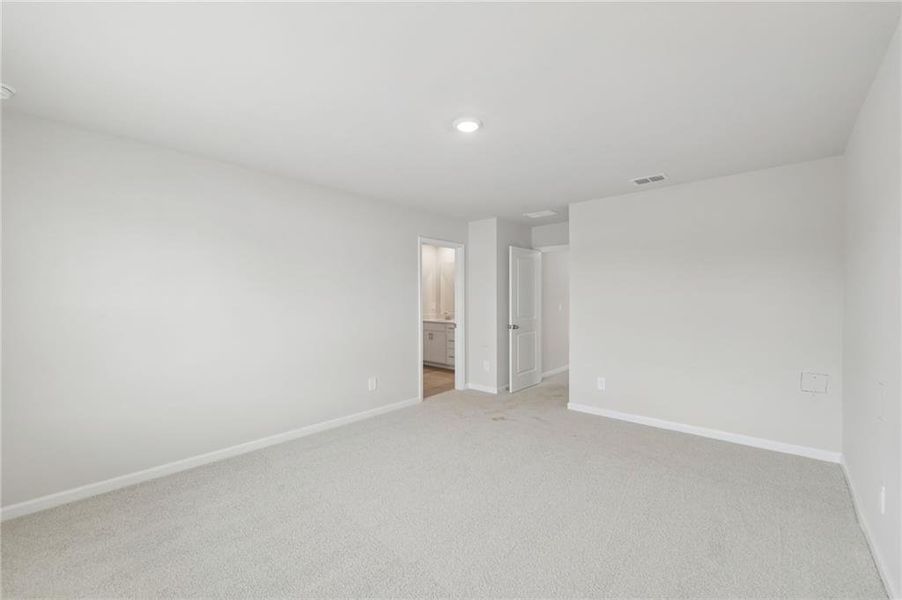 Spacious, unfurnished interior of a new home in Martin Springs - Cottage Series, Lawrenceville (Image 27).