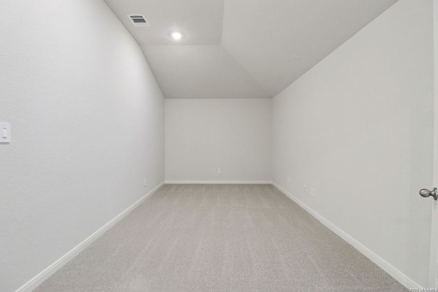 Spacious, unfurnished interior of a new home in Fox Falls, Boerne (Image 41). Spacious, unfurnished interior of a new home in Fox Falls, Boerne (Image 41).