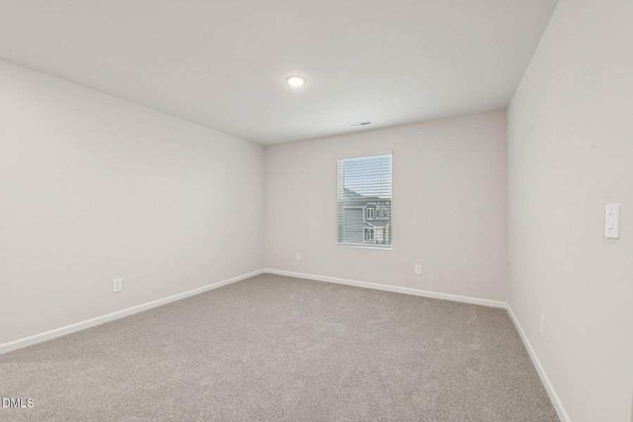 19-web-or-mls-Raleigh - Oak Manor - 133