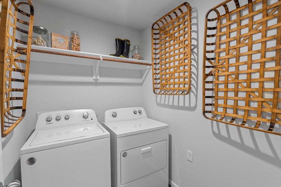 Representative furnished interior of a home built from the GLENDALE by D.R. Horton in Faculty Row, Abilene (Image 33).