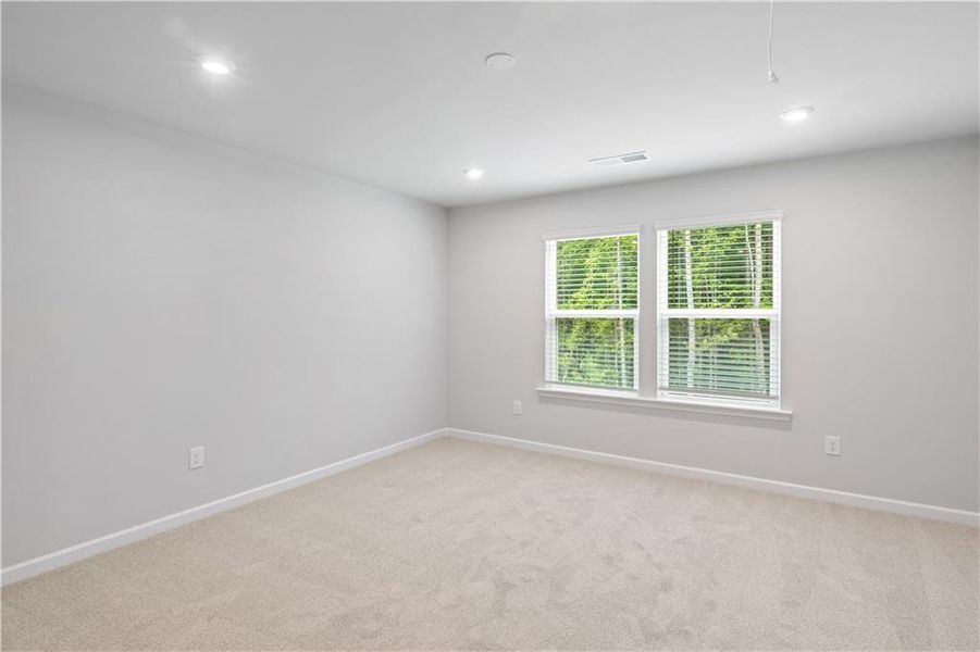 Spacious, unfurnished interior of a new home in Briar Creek, Atlanta (Image 19).