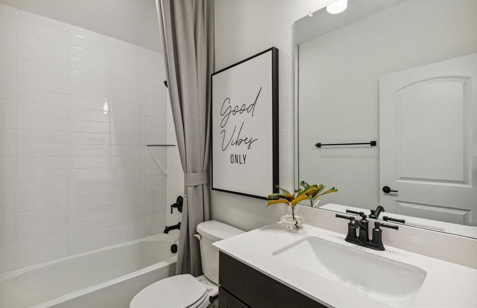 *Model representation. Some features and options may differ - Spacious secondary bathroom *Model representation. Some features and options may differ - Spacious secondary bathroom
