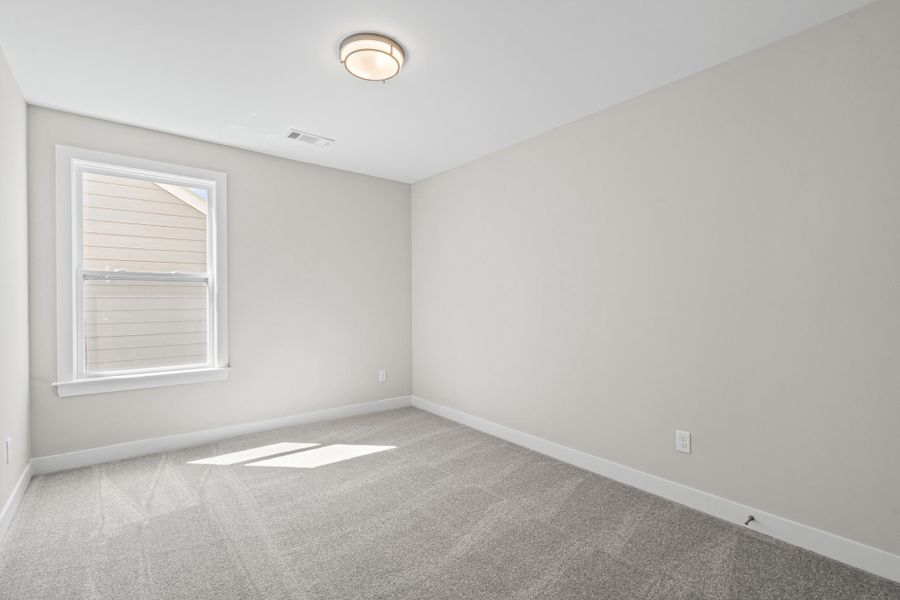 Spacious, unfurnished interior of a new home in Lockwood, Collierville (Image 29).