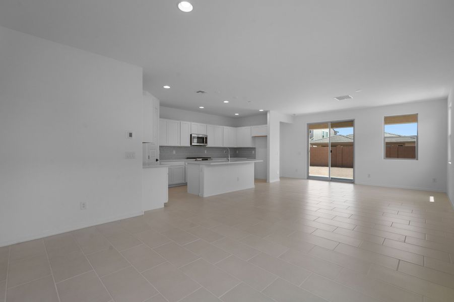 Spacious, unfurnished interior of a new home in Artisan at Asante Discovery Collection, Surprise (Image 21). Spacious, unfurnished interior of a new home in Artisan at Asante Discovery Collection, Surprise (Image 21).