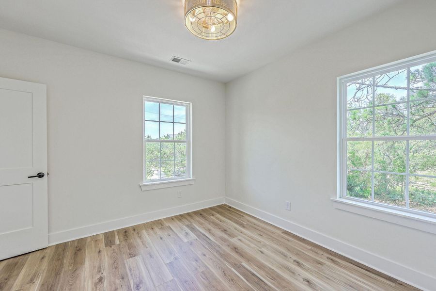 Spacious, unfurnished interior of a new home in , Charleston (Image 22).