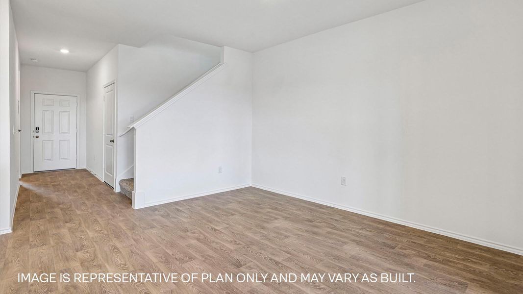 Spacious, unfurnished interior of a new home in Valverde, Bastrop (Image 22).