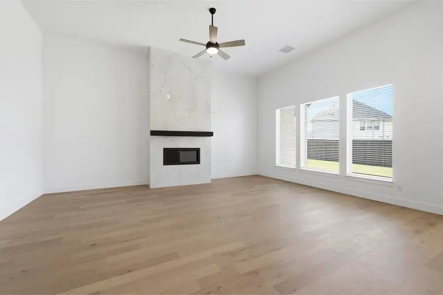 Spacious, unfurnished interior of a new home in Sonoma Verde, Heath (Image 48). Spacious, unfurnished interior of a new home in Sonoma Verde, Heath (Image 48).