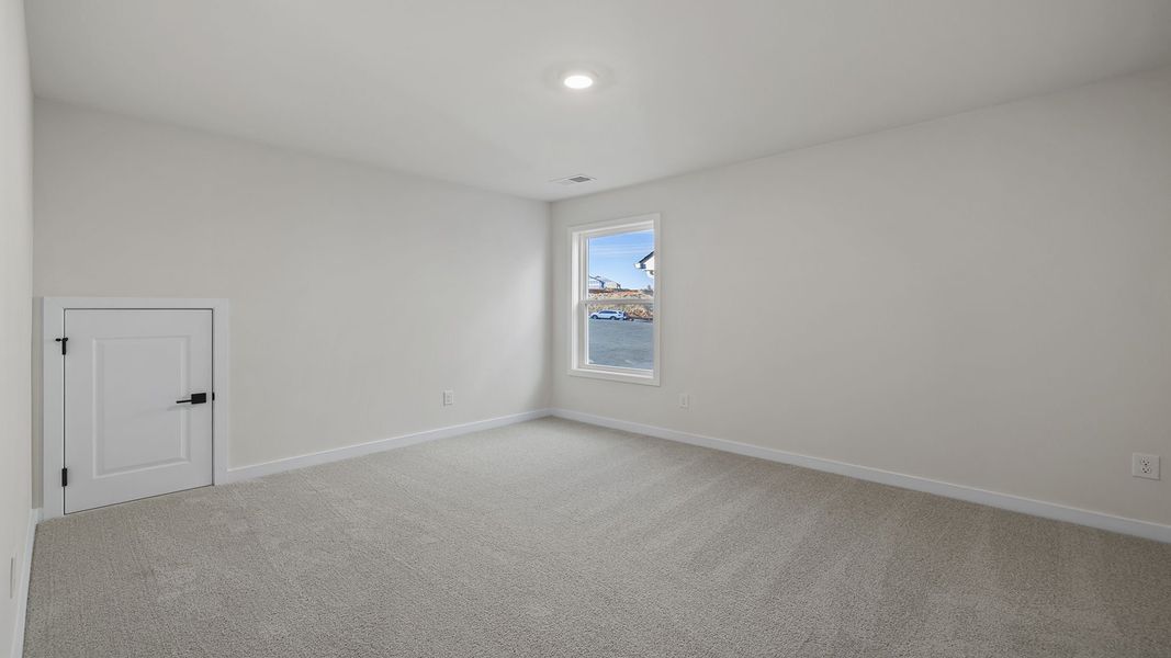 Spacious, unfurnished interior of a new home in Whitehawk Meadows, Travelers Rest (Image 30).