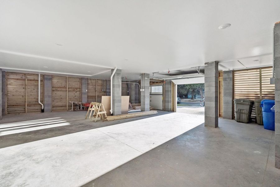 In-progress construction of a new home in , Isle Of Palms, SC (Image 91). In-progress construction of a new home in , Isle Of Palms, SC (Image 91).