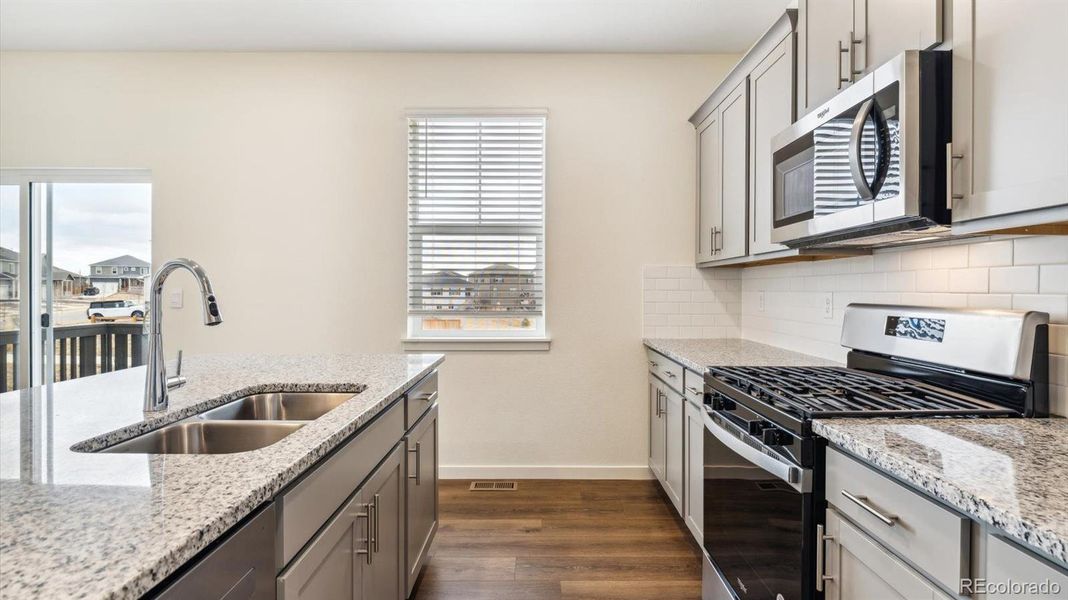 Furnished interior view inside a new home in Settlers Crossing, Commerce City (Image 9). Furnished interior view inside a new home in Settlers Crossing, Commerce City (Image 9).